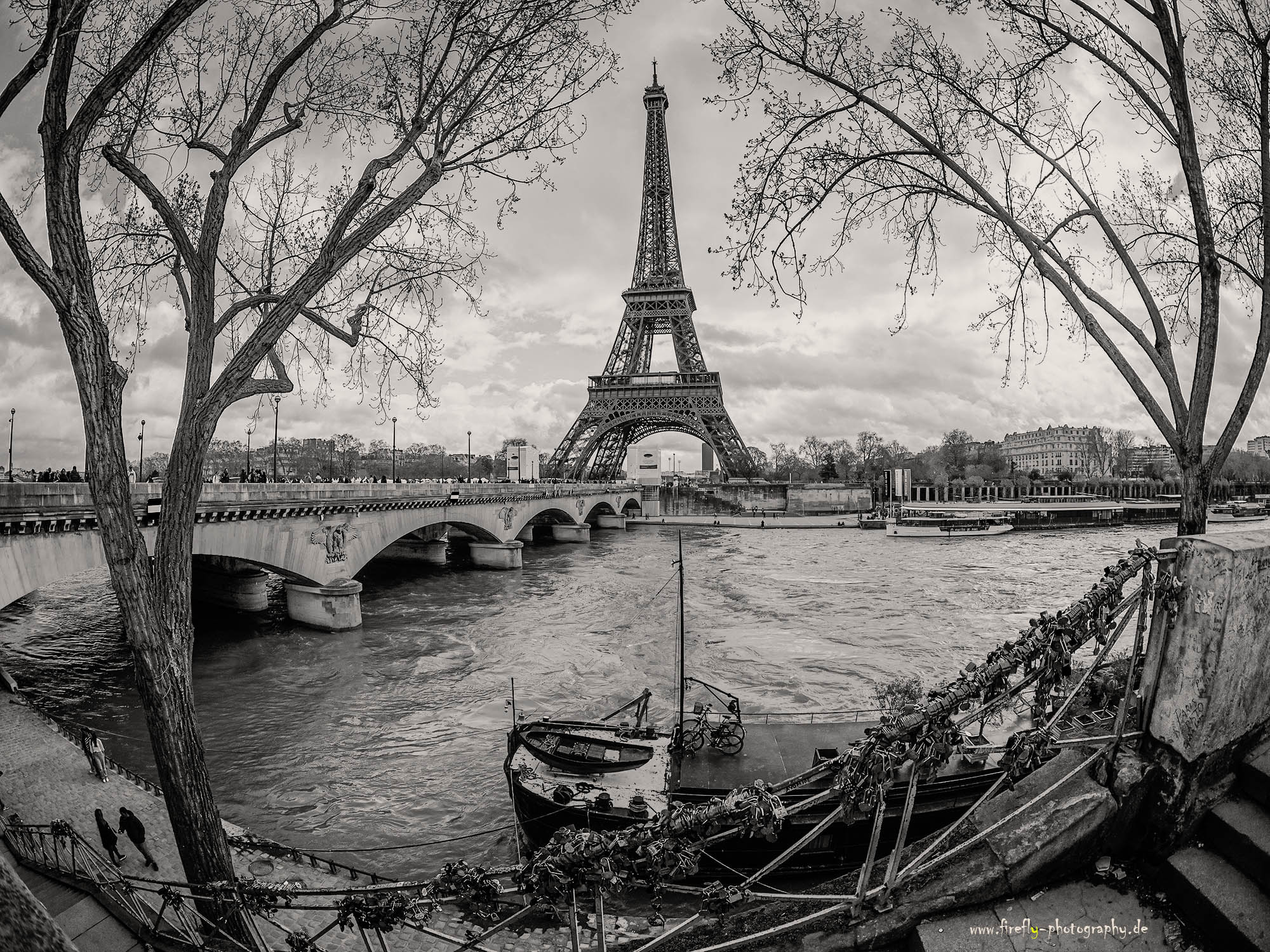 Seine mit Turm